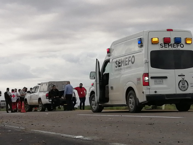 Ingresan al IMSS 13 heridos de volcadura de camión de pasajeros