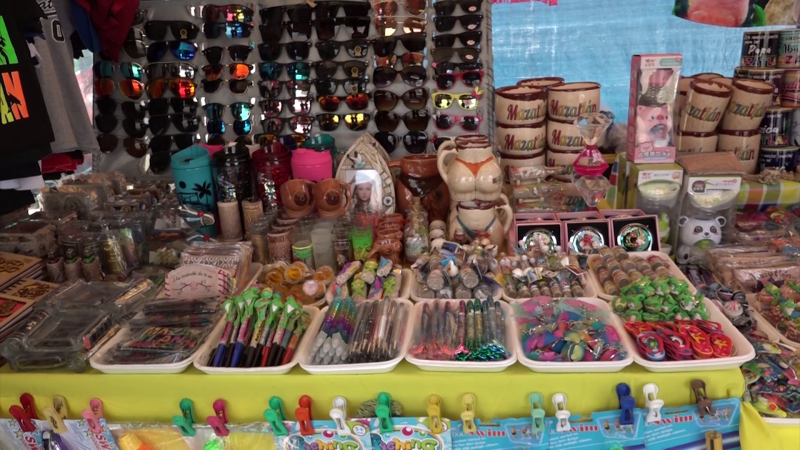 Disminuyen un 60% las ventas de souvenirs y artesanías en Mazatlán