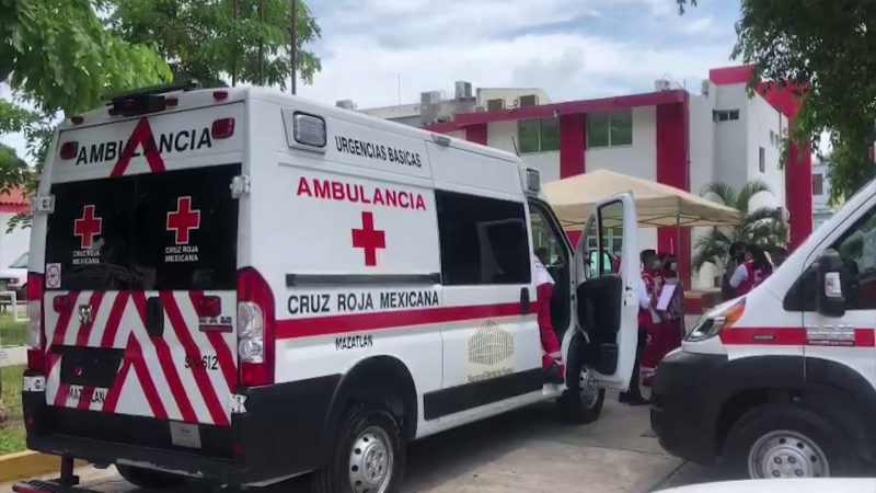 Entregan dos ambulancias a Cruz Roja Mazatlán