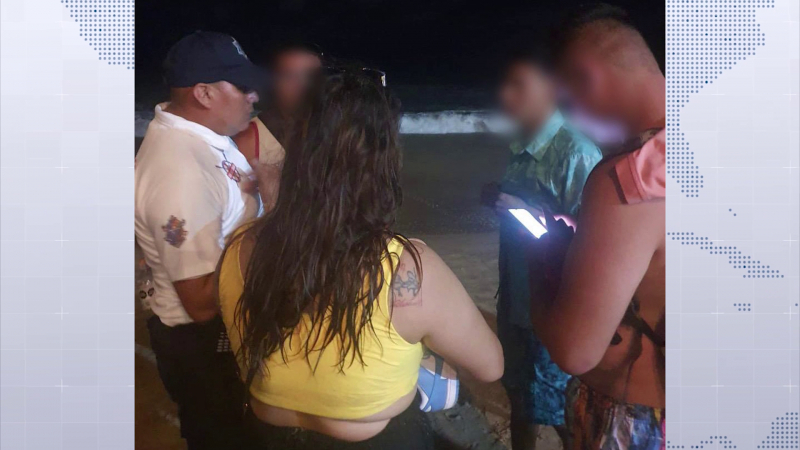 Rescatan a uno y otro muere ahogado en el mar de zona turística de Mazatlán
