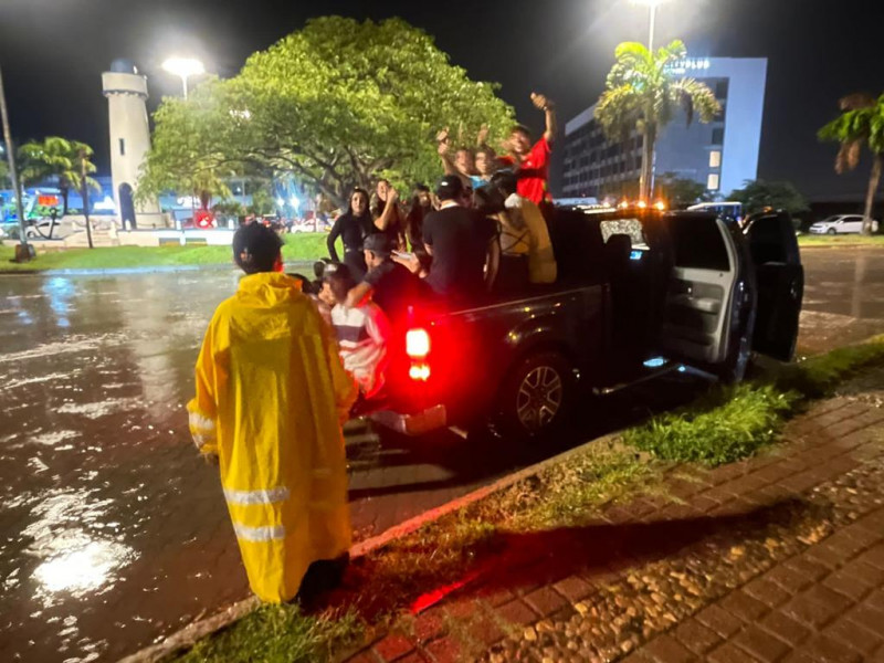 Se registran 85 mm de lluvia esta madrugada en Mazatlán: Protección Civil
