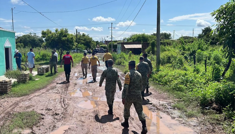 Alrededor de 10 viviendas afectadas por desbordamiento del Río Las Cañas en Escuinapa
