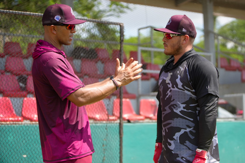 Se incorporan a pretemporada de Tomateros Jesús Fabela y Javier Colina