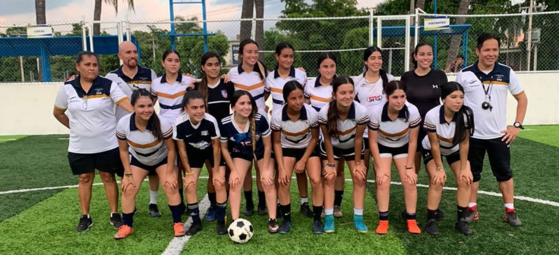 Invita la UAS a estudiantes a integrarse a su equipo femenil de futbol rápido