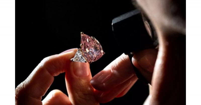Subastarán uno de los mayores diamantes rosas entre 25 y 35 mde