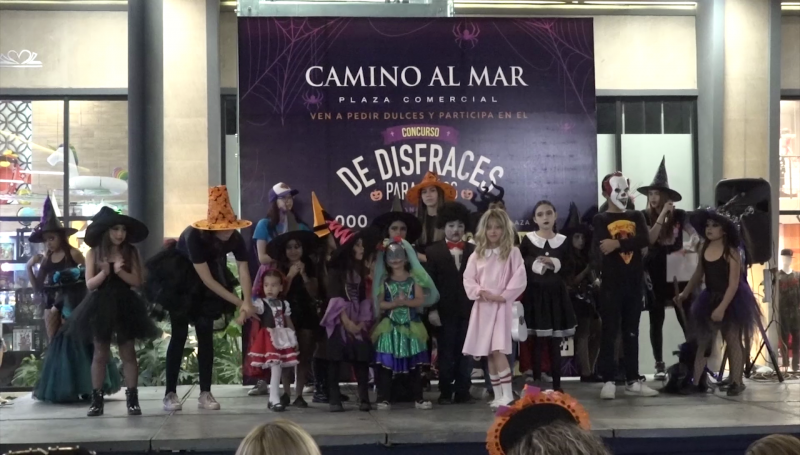 Plaza Camino al Mar realiza concurso de disfraces