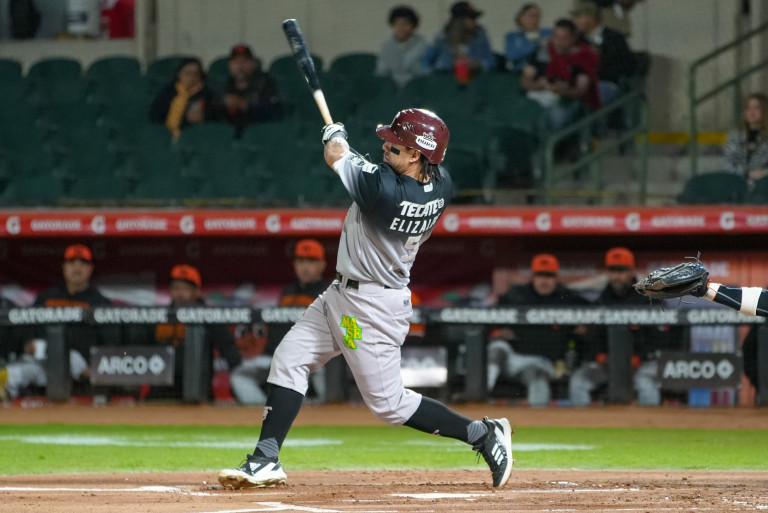 Tomateros por la supervivencia visita a Naranjeros
