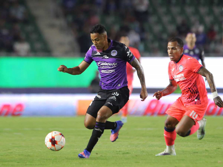 Jefferson Intriago y Ake Loba causan baja para el Mazatlán FC