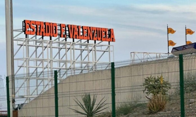 Estadio "Fernando Valenzuela" llevará por nombre casa de Naranjeros