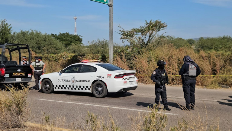 Hallan cuerpo embolsado en carretera Culiacán–Eldorado