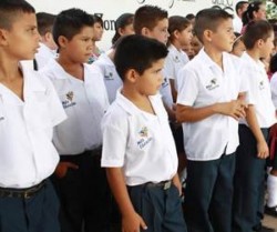 Inmoviliza PROFECO uniformes con irregularidades
