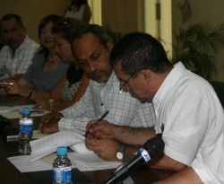 Alcalde abre las puertas a la CMIC