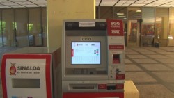 Nuevos cajeros del registro civil no satisfacen al público.