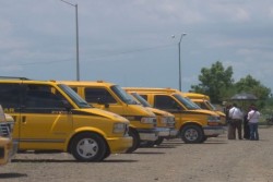 Realizan revisión de unidades de transporte escolar