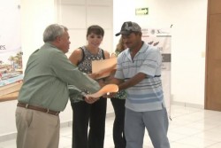 Conapesca entrega apoyos de Propesca a pescadores