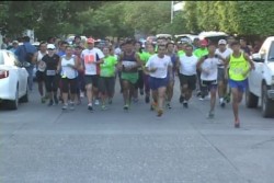 David García y Karely Pineda ganan Carrera Pedestre de los Ecotaxis Verdes