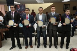 Entregan Premio al Mérito Juvenil