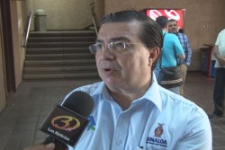 Anuncian formalización laboral de 2 mil 400 trabajadores del sector salud