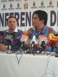 Libres funcionarios de pertenecer a partido político que quieran.