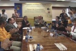 Firman convenio la U.A.S. y el Instituto Estatal de Protección Civil