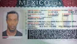 Ronaldinho recibe su visa de trabajo en México