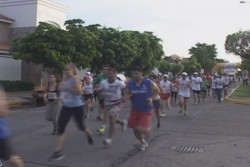 El domingo la pedestre de los  Simbolos Patrios