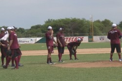 Tomateros a punto de perder a Andrez Meza