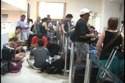 Trasladan en avión a Mazatlán a  turistas varados en Baja Calfornia