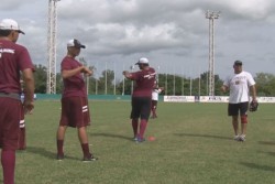 Reporta Francisco campos a pretemporada de Tomateros
