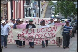 Comuneros de la Picachos marchan para demandar permisos de pesca