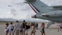 Puente aéreo ha evacuado a 26 mil personas de BCS