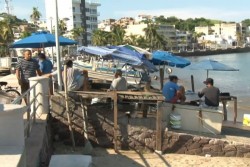 Pescadores de la Playa Norte no pueden pescar por mal tiempo