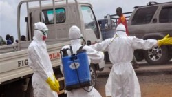 FMI aprueba 130 mdd para frenar el ébola en África