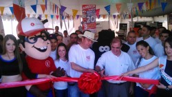 Inauguran Expo Kuroda