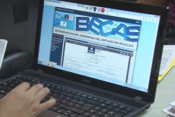 Largas filas en proceso de solicitud de becas en SEPyC