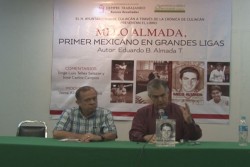 Presentan Libro de "Melo" Almada en el Casino