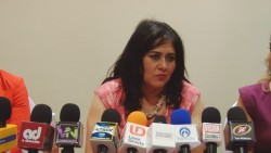 Atilano Román gestionó ayuda con diferentes actores políticos.