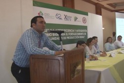 Capacitan a jóvenes para aprovechar recursos federales