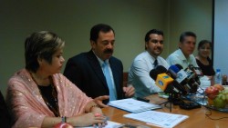 Piden inscribir con letras doradas al "Maquío"