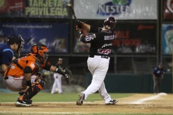 Tomateros vence 6-5 a Naranjeros y logra la serie por limpia
