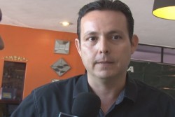 Sigue el frontenis internacional en el campestre