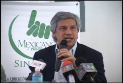 Solo mejorando la educación, México podrá desarrollarse: Claudio X