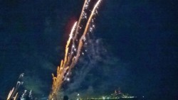 Se ilumina la bahía de Mazatlán con el festival de la luz del Gran Maratón