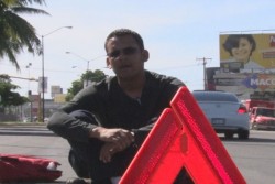 Policía toma la calle frente al Congreso del Estado