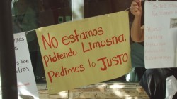 Jubilados exigen 65 dias de aguinaldo.