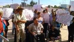 Discapacitados de Navolato exigen apoyo de Diputados