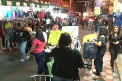 22,000 personas asisten a la X venta nocturna, del centro de la ciudad