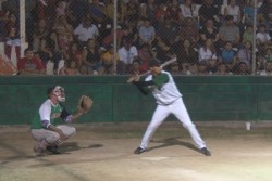Equipo de softbol de Payasos ante Prensa Deportiva
