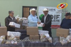Para protección del frío entrega DIF paquetes de ayuda humanitaria