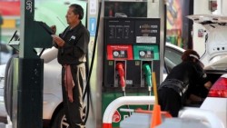 Afirma la SHCP que no habrá más aumento a la gasolina en este 2015